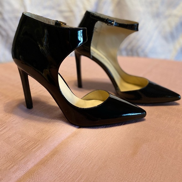 NINE WEST black patent heels in EUC size 7.5 - Picture 6 of 8